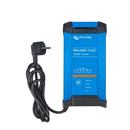 Chargeur de Batterie Victron Blue Smart IP22 12V 30A 3 Sorties