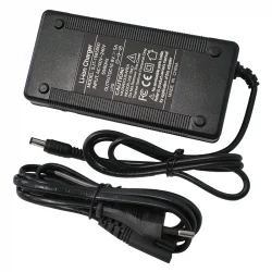 Chargeur de batterie Lithium 14.8V 3A